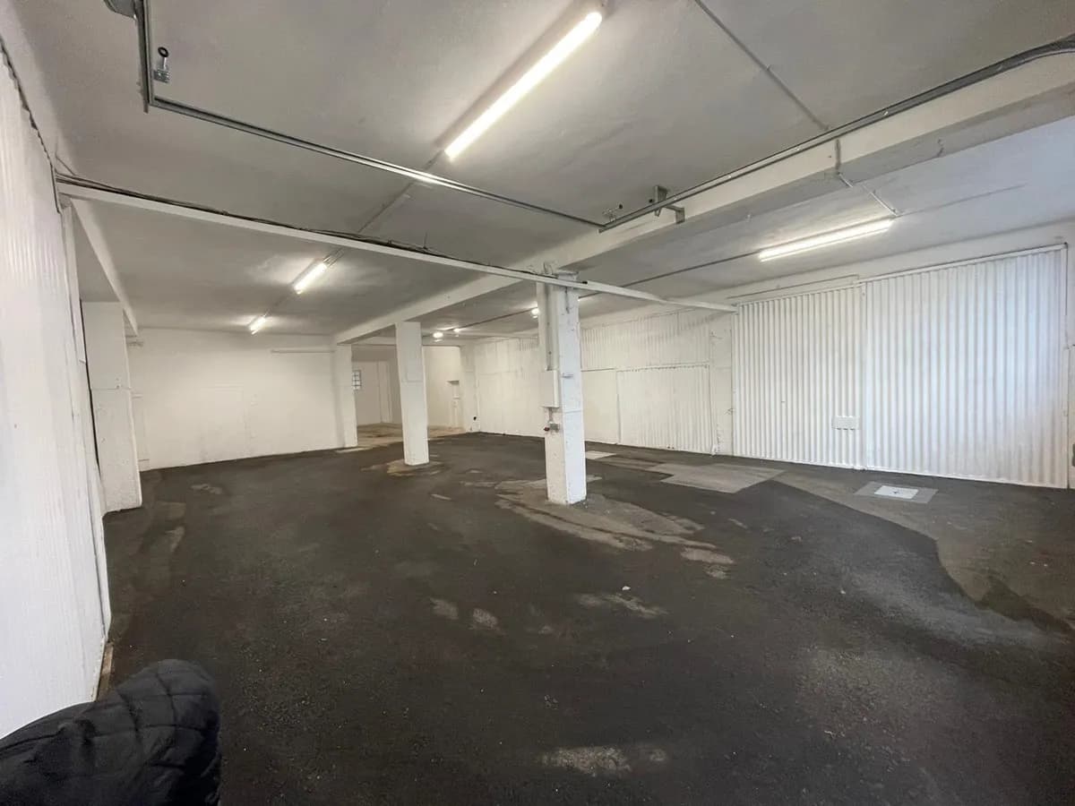 1-Zimmer-Gewerbeimmobilie mieten in Mödling – 225 m², € 1.899 – Bild 3 von 4