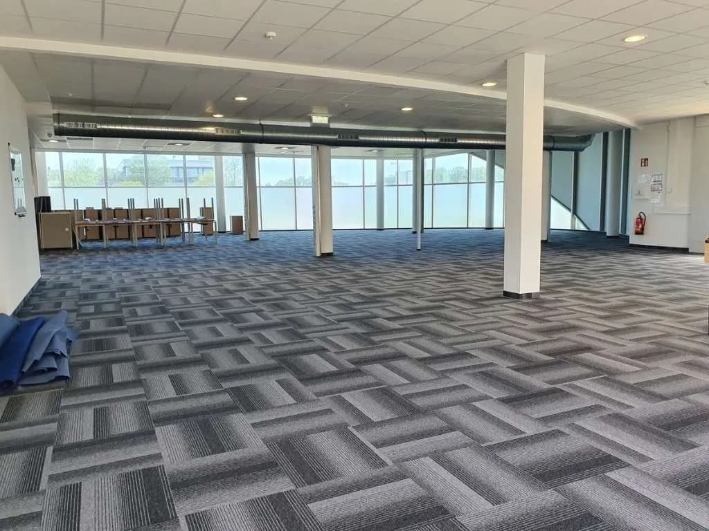 3-Zimmer-Gewerbeimmobilie mieten in Steyr – 768 m², € 5.900 – Bild 1 von 12