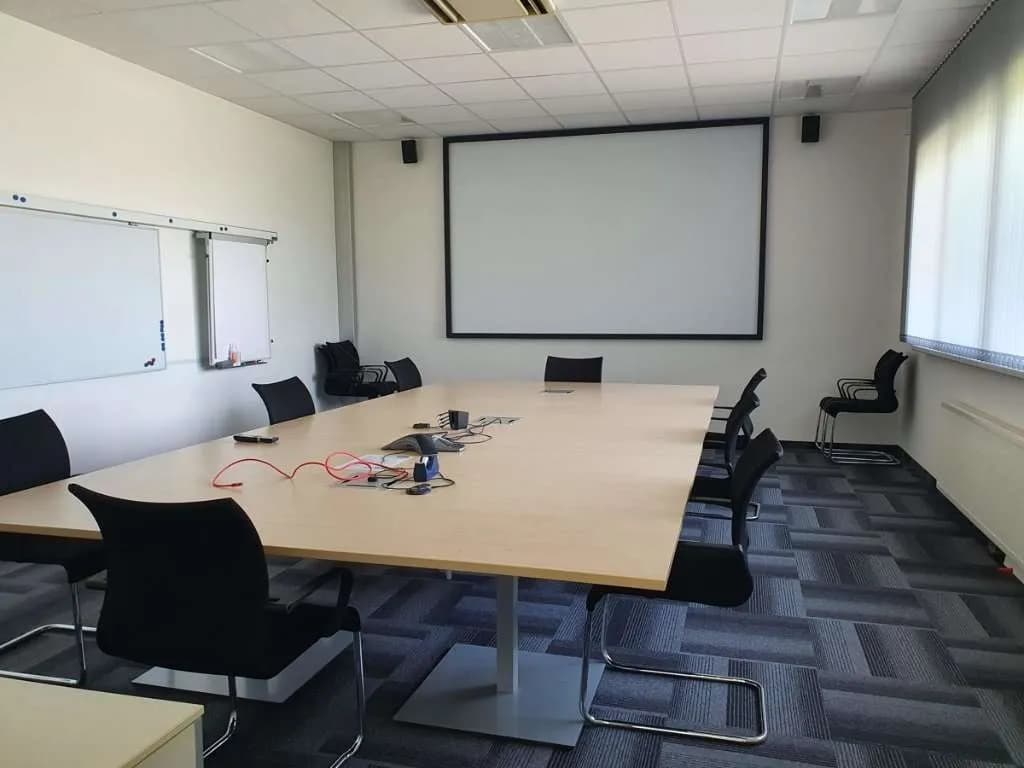3-Zimmer-Gewerbeimmobilie mieten in Steyr – 768 m², € 5.900 – Bild 9 von 12