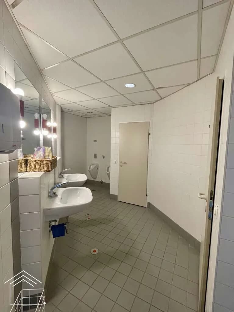 Gewerbeimmobilie mieten in Wien – 878,03 m², € 12.292 – Bild 20 von 35