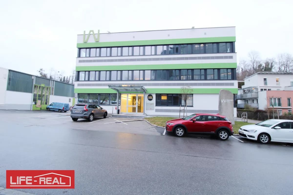 2-Zimmer-Gewerbeimmobilie mieten in Linz – 139 m², € 2.139
