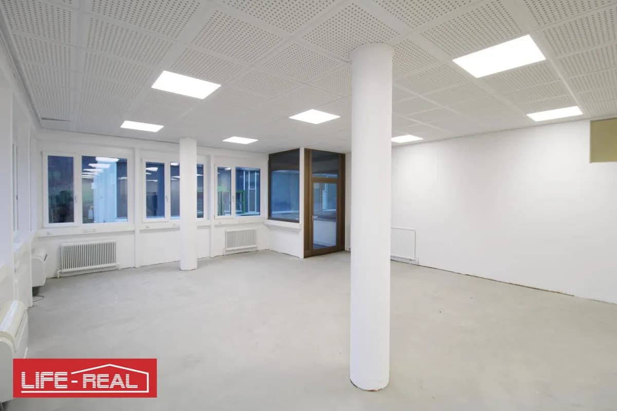 2-Zimmer-Gewerbeimmobilie mieten in Linz – 139 m², € 2.139 – Bild 4 von 13