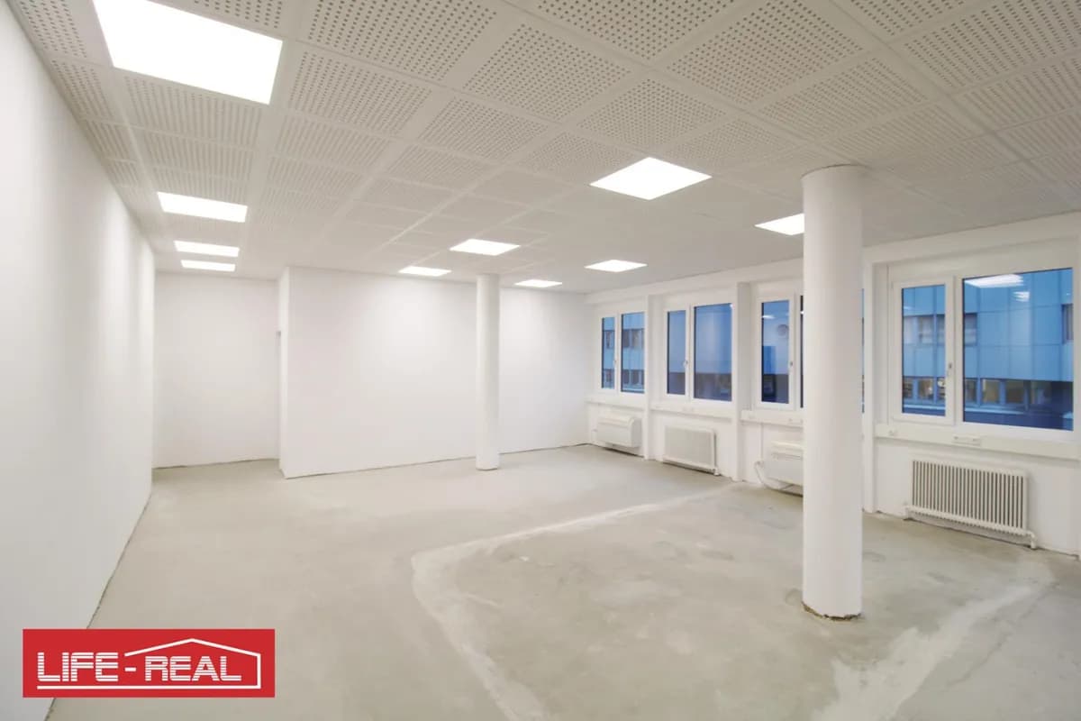 2-Zimmer-Gewerbeimmobilie mieten in Linz – 139 m², € 2.139 – Bild 7 von 13