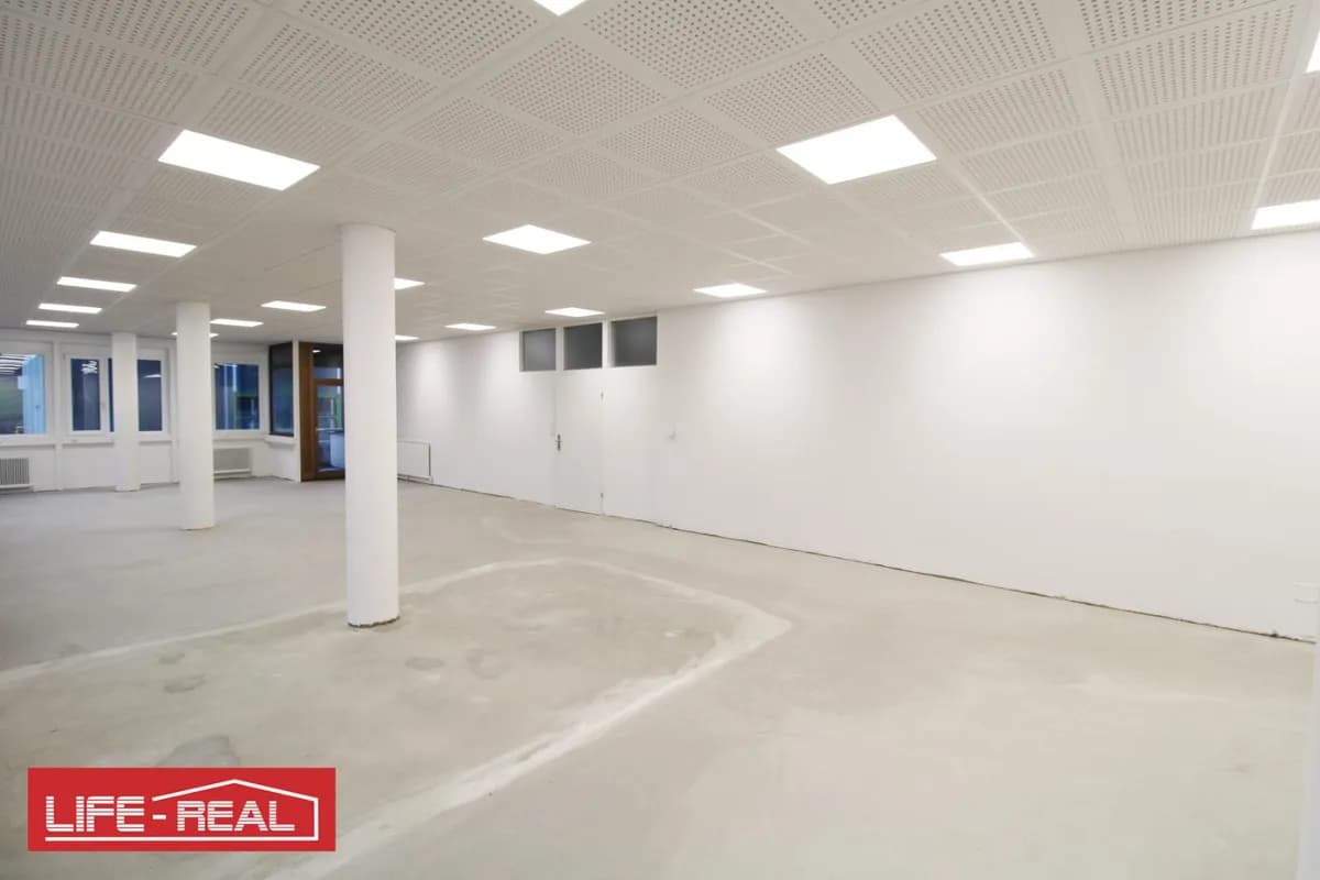 2-Zimmer-Gewerbeimmobilie mieten in Linz – 139 m², € 2.139 – Bild 8 von 13