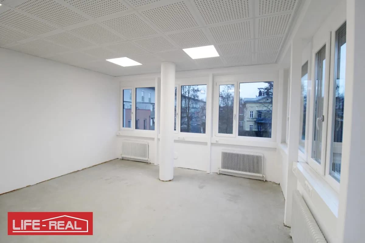 2-Zimmer-Gewerbeimmobilie mieten in Linz – 139 m², € 2.139 – Bild 11 von 13