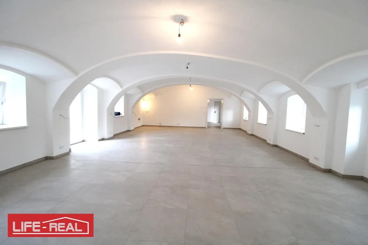 2-Zimmer-Gewerbeimmobilie mieten in Eferding – 123 m², € 833 – Bild 6 von 13