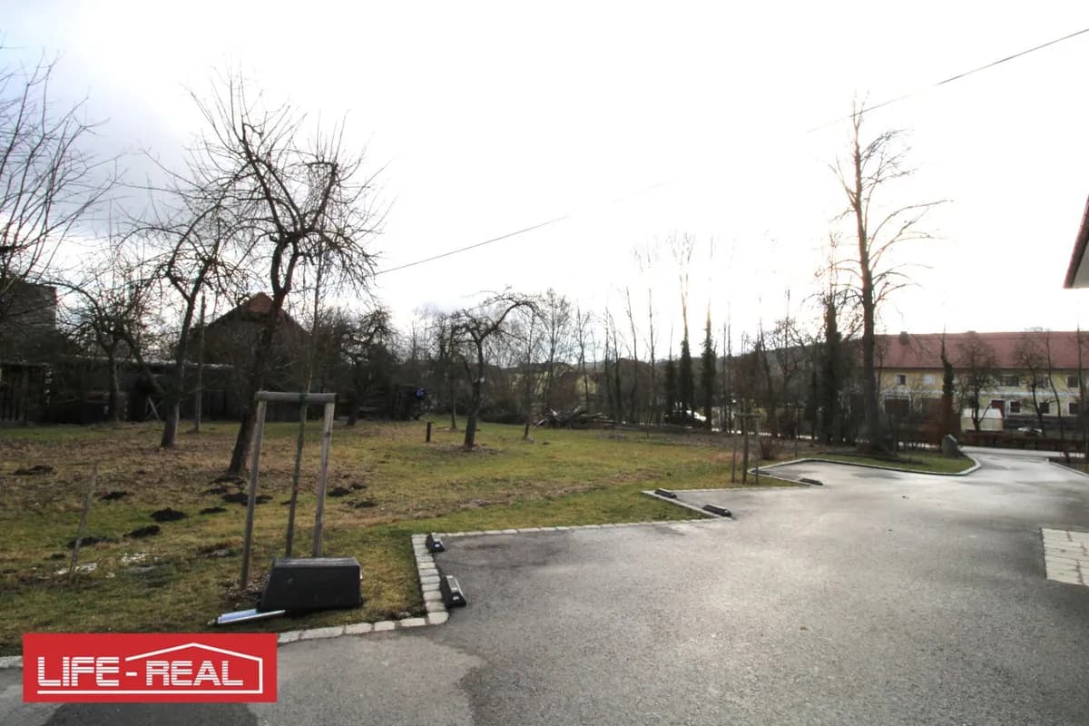 2-Zimmer-Gewerbeimmobilie mieten in Eferding – 123 m², € 833 – Bild 9 von 13