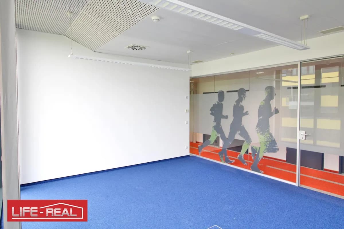 Gewerbeimmobilie mieten in Linz – 979 m², € 16.219 – Bild 19 von 54
