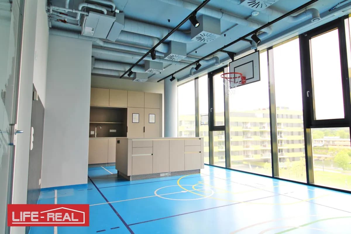 Gewerbeimmobilie mieten in Linz – 979 m², € 16.219 – Bild 20 von 54