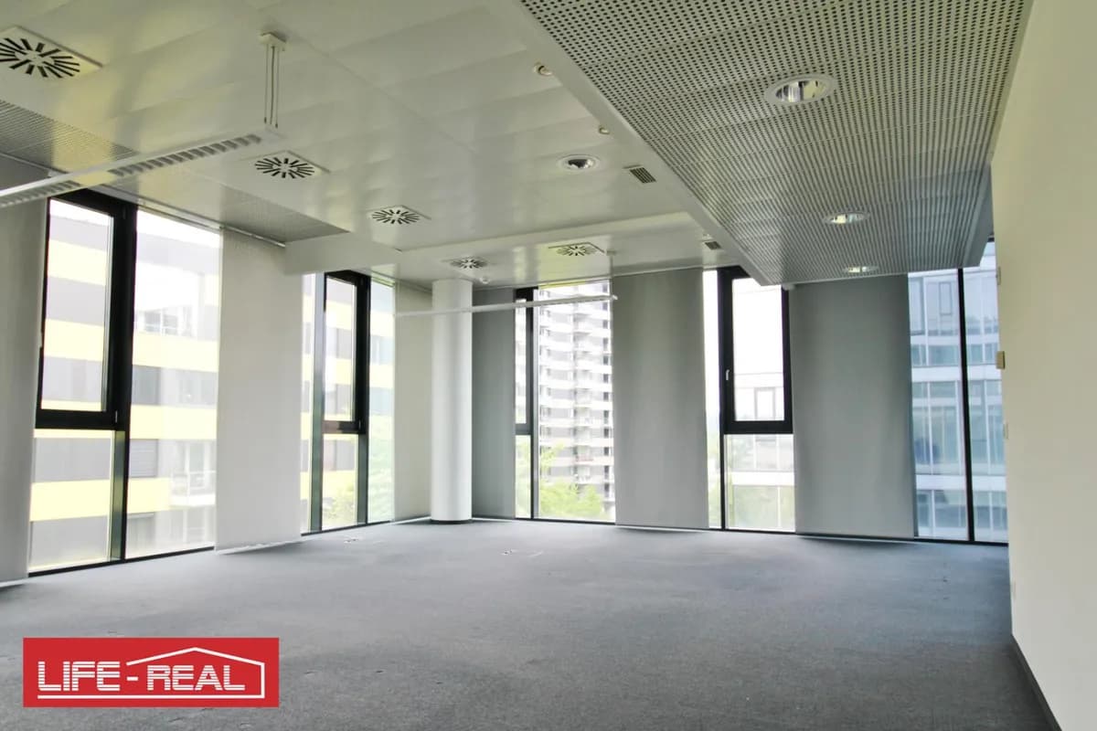 Gewerbeimmobilie mieten in Linz – 979 m², € 16.219 – Bild 24 von 54