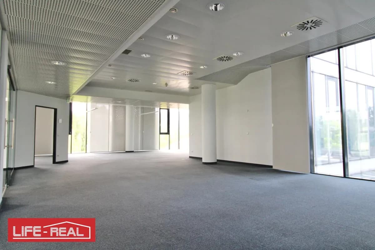 Gewerbeimmobilie mieten in Linz – 979 m², € 16.219 – Bild 31 von 54