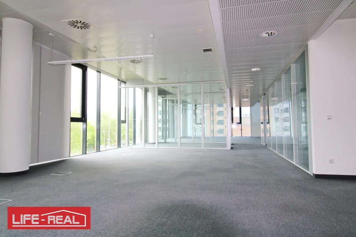 Gewerbeimmobilie mieten in Linz – 979 m², € 16.219 – Bild 34 von 54