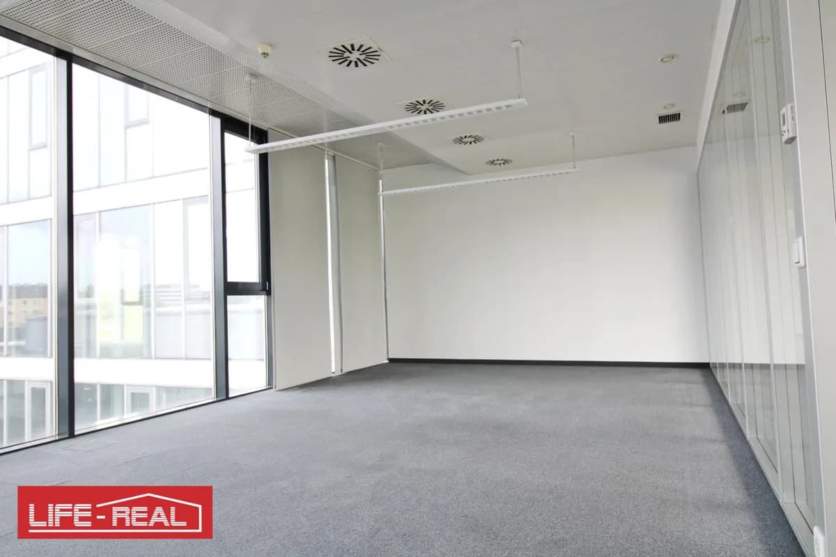 Gewerbeimmobilie mieten in Linz – 979 m², € 16.219 – Bild 39 von 54