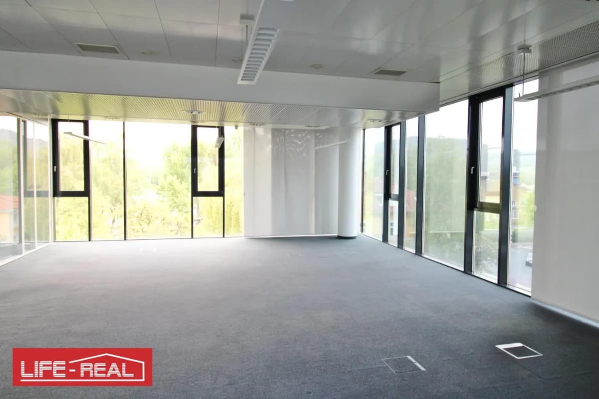 Gewerbeimmobilie mieten in Linz – 979 m², € 16.219 – Bild 44 von 54