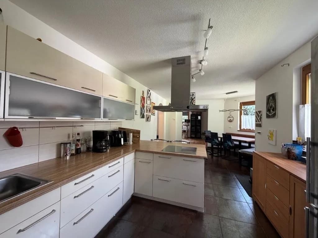 3-Zimmer-Wohnung kaufen in Lienz – 107 m², € 285.000 – Bild 1 von 16