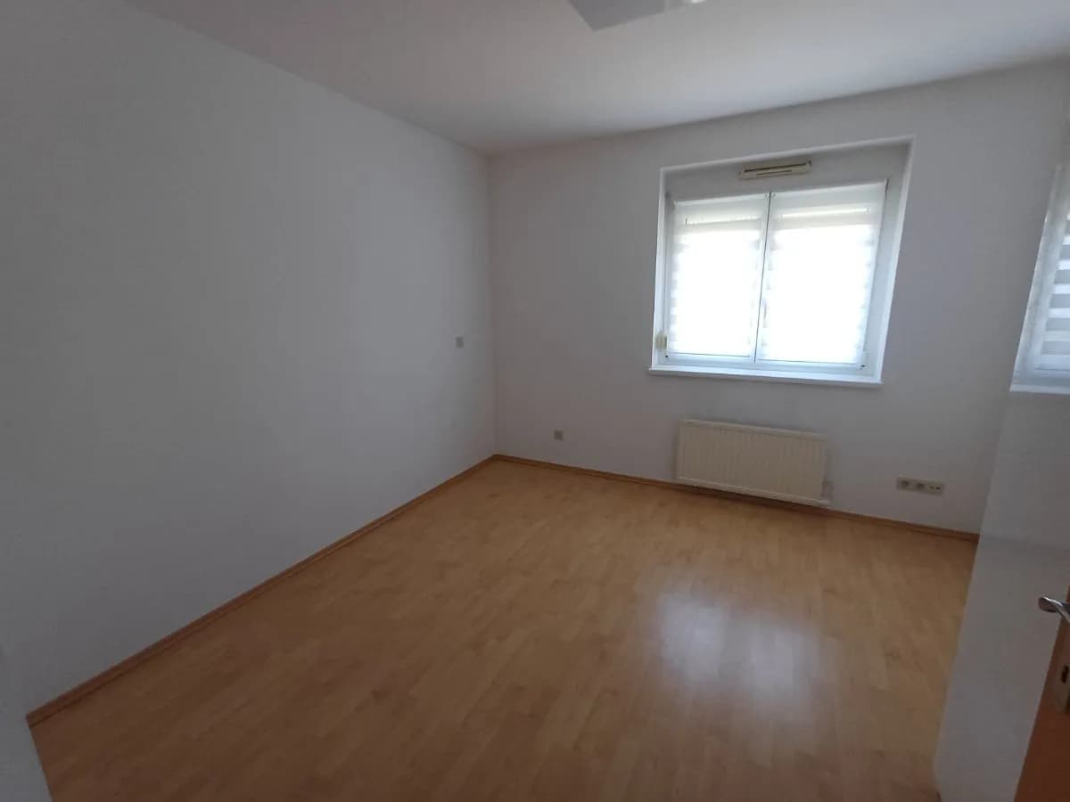 4-Zimmer-Wohnung mieten in Eisenstadt – 93 m², € 1.098 – Bild 2 von 13