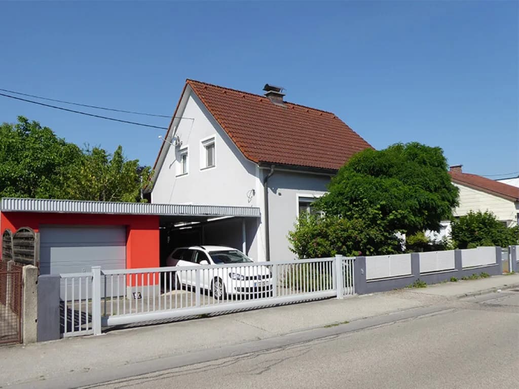 7-Zimmer-Gewerbeimmobilie kaufen in Linz Land – 230 m² – Bild 1 von 5