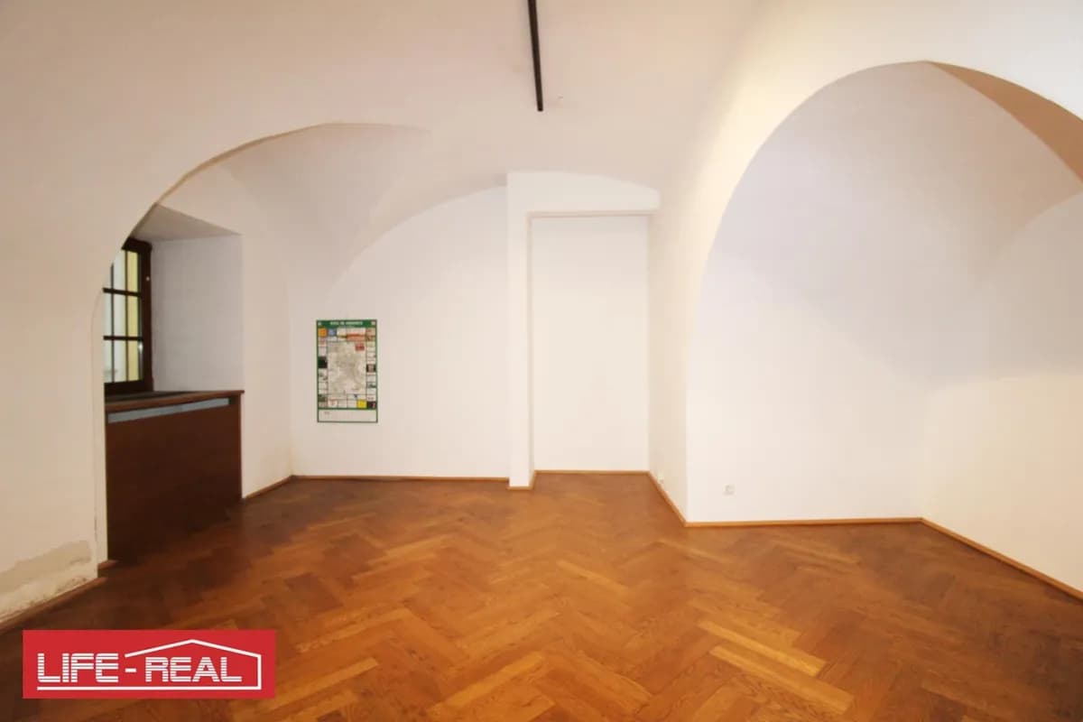 Gewerbeimmobilie mieten in Ried im Innkreis – 180 m², € 2.400 – Bild 6 von 11