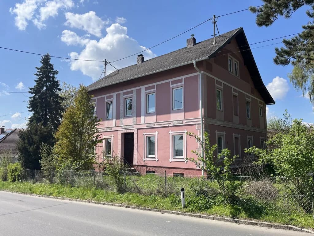 7-Zimmer-Gewerbeimmobilie kaufen in Wels-Land – 350 m², € 585.000 – Bild 1 von 4