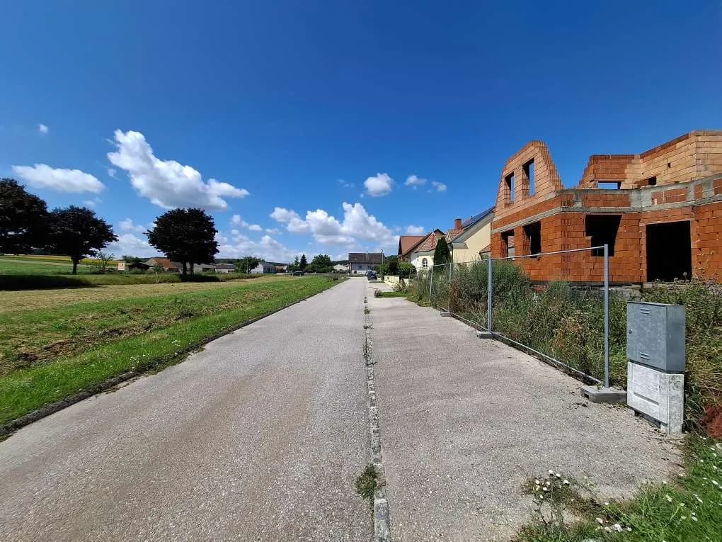 Immobilie kaufen in Mistelbach – 193 m², € 94.990 – Bild 1 von 41