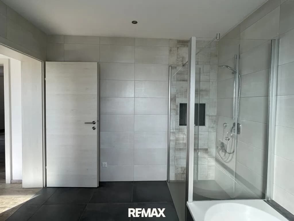 4-Zimmer-Gewerbeimmobilie kaufen in Schärding – 150 m², € 599.900 – Bild 8 von 19