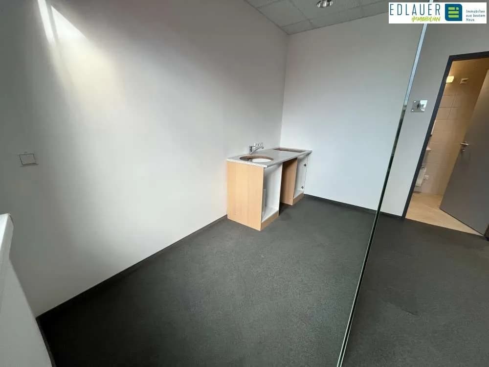 2-Zimmer-Gewerbeimmobilie mieten in Sankt Pölten – 70 m², € 1.263 – Bild 10 von 11