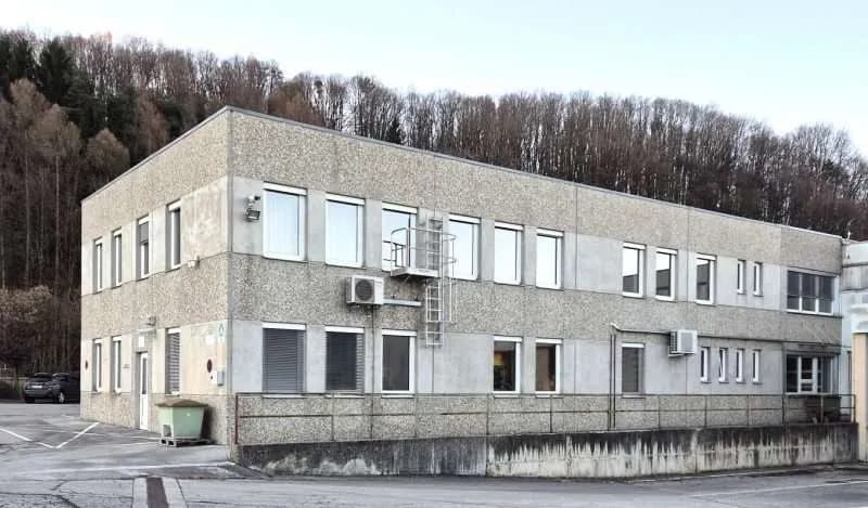 Gewerbeimmobilie mieten in Sankt Pölten Land – 800 m², € 6.800 – Bild 3 von 3
