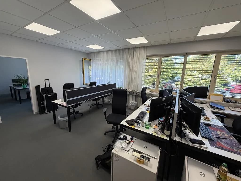 4-Zimmer-Gewerbeimmobilie mieten in Wien – 168 m², € 1.787 – Bild 1 von 39