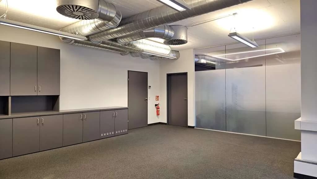 5-Zimmer-Gewerbeimmobilie mieten in Innsbruck – 174 m², € 2.772 – Bild 6 von 7