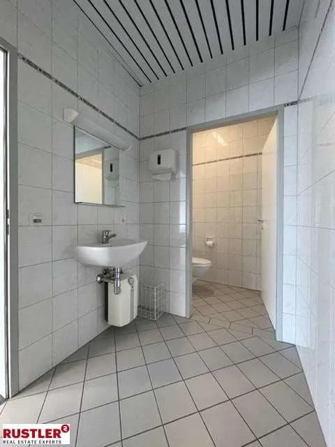 Gewerbeimmobilie mieten in Linz – 327 m², € 2.168 – Bild 8 von 10