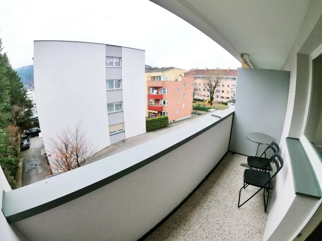 1-Zimmer-Wohnung mieten in Innsbruck – 32 m², € 850 – Bild 2 von 9