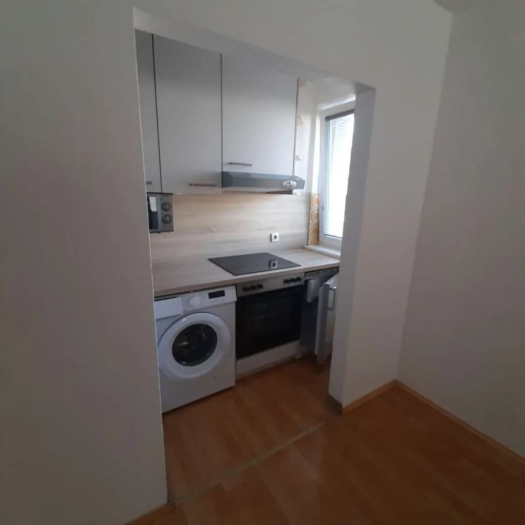 1-Zimmer-Wohnung mieten in Innsbruck – 32 m², € 850 – Bild 6 von 9