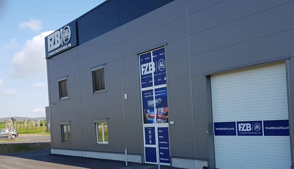 Gewerbeimmobilie mieten in Mistelbach – 854 m², € 7 – Bild 1 von 8