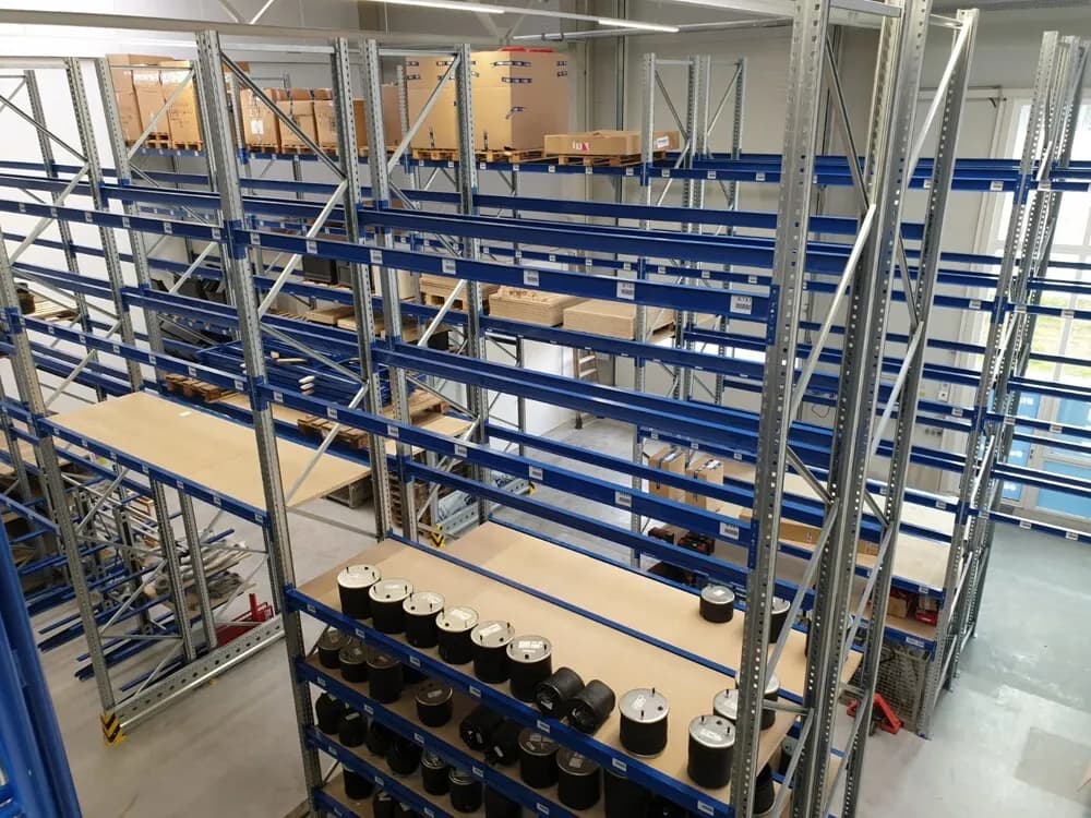 Gewerbeimmobilie mieten in Mistelbach – 854 m², € 7 – Bild 6 von 8