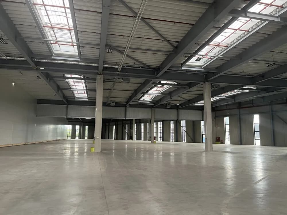 Gewerbeimmobilie mieten in Korneuburg – 6 000 m²