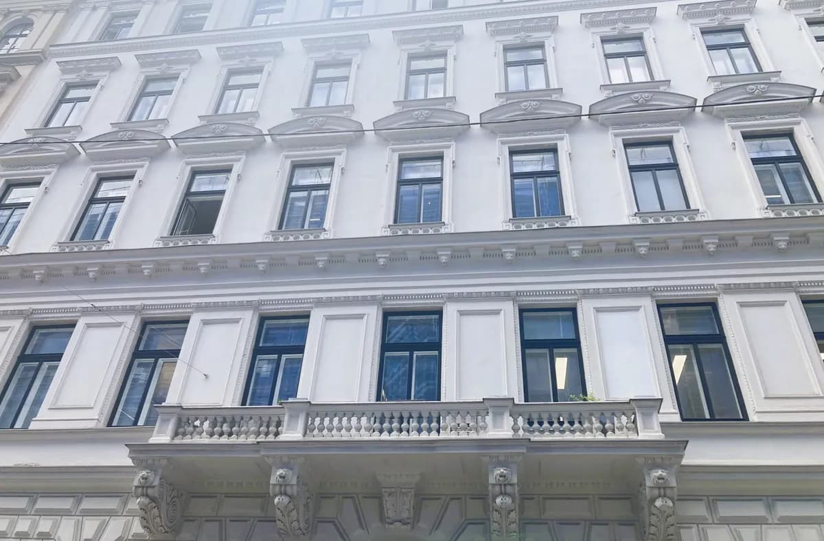 Gewerbeimmobilie mieten in Wien – 366 m², € 21 – Bild 1 von 9