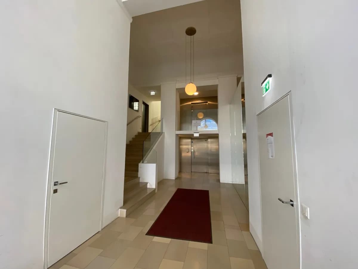 Gewerbeimmobilie mieten in Wien – 366 m², € 21 – Bild 2 von 9