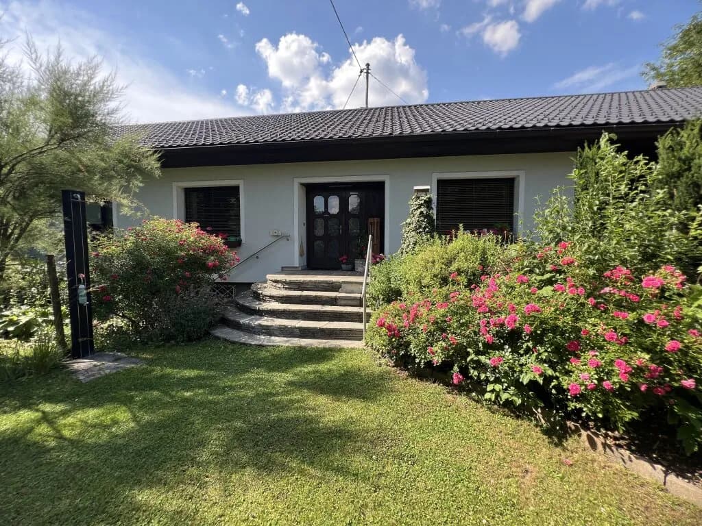 Haus kaufen in Vöcklabruck – 138 m² – Bild 6 von 6