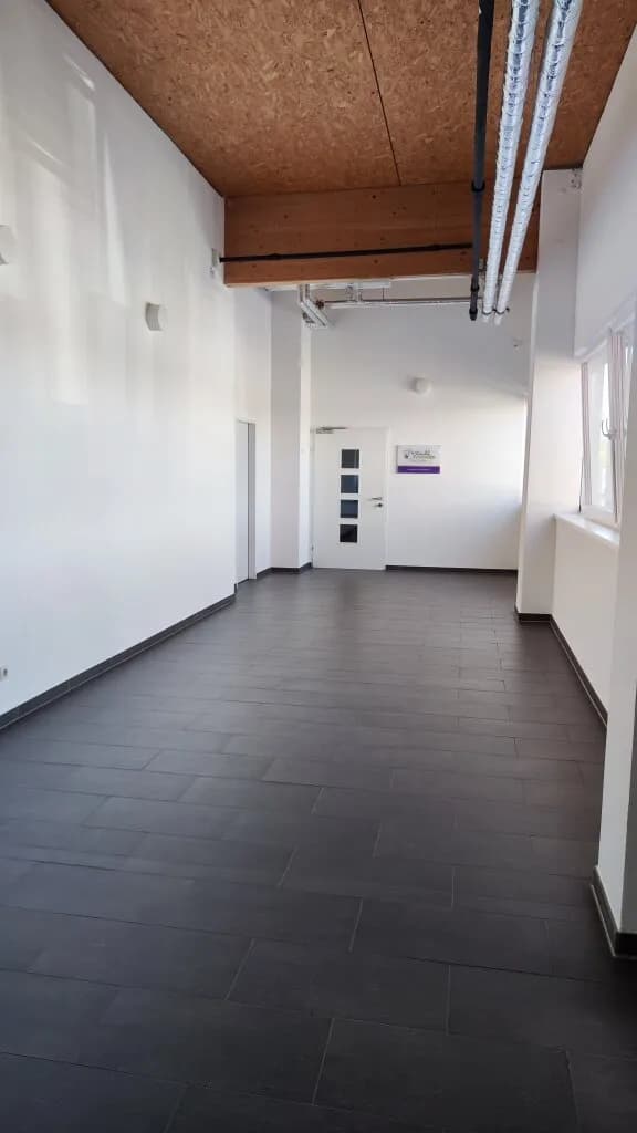 Gewerbeimmobilie mieten in Neunkirchen – 178 m², € 1.781 – Bild 5 von 10