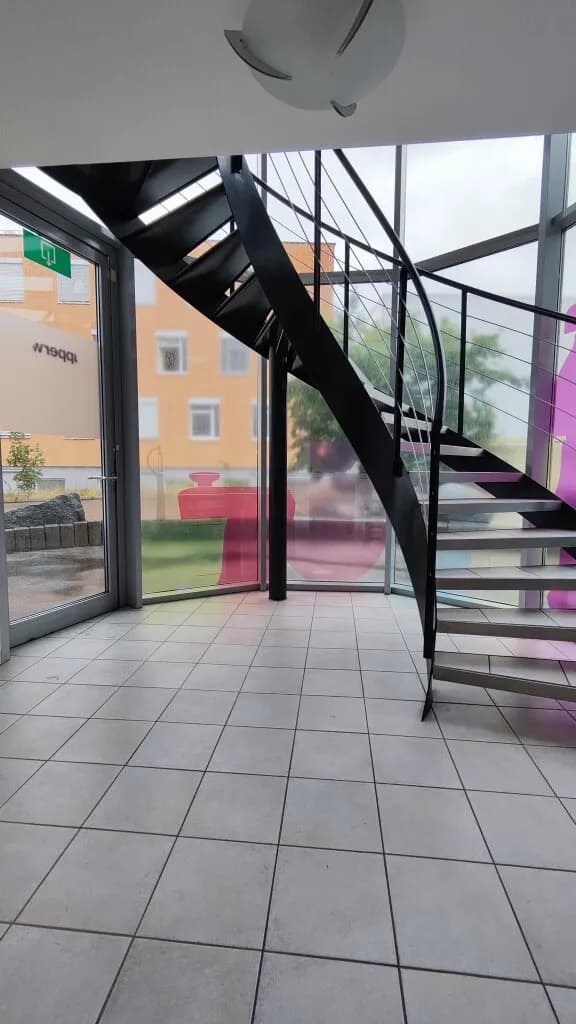 Gewerbeimmobilie mieten in Neunkirchen – 183 m², € 2.080 – Bild 4 von 16