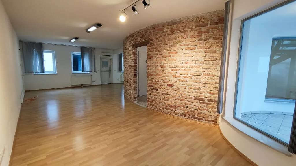 Gewerbeimmobilie mieten in Neunkirchen – 183 m², € 2.080 – Bild 6 von 16