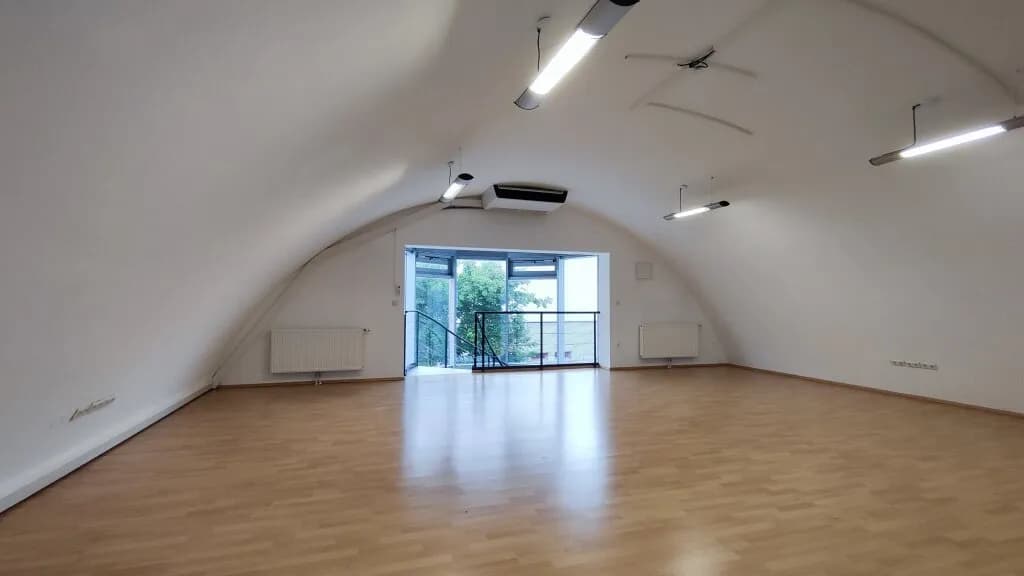 Gewerbeimmobilie mieten in Neunkirchen – 183 m², € 2.080 – Bild 12 von 16