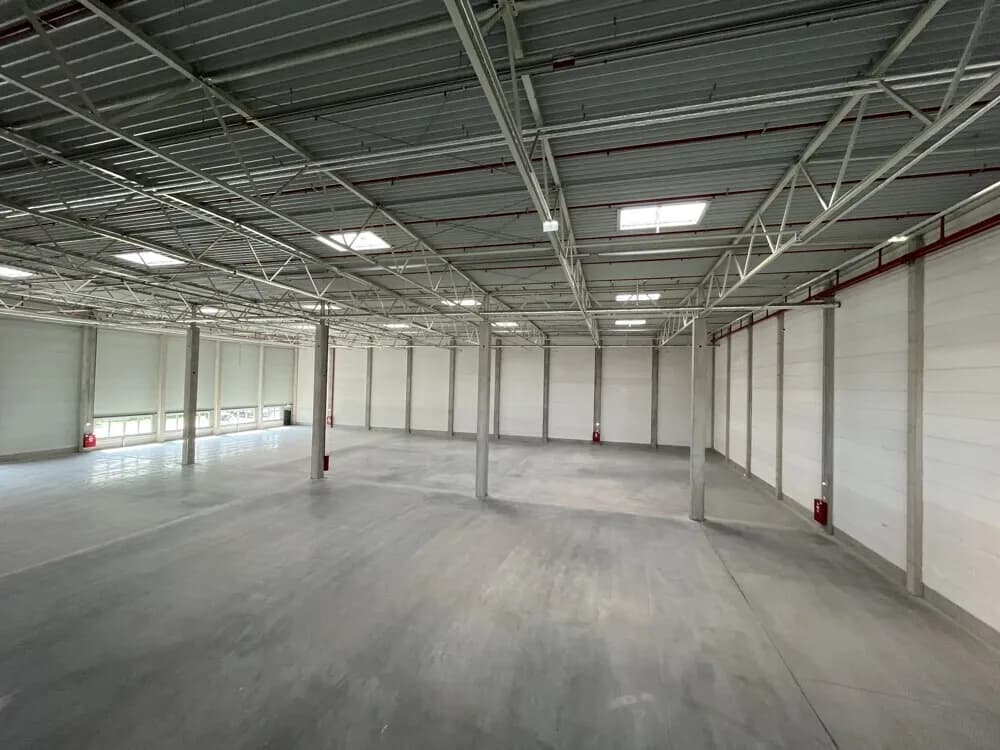 Gewerbeimmobilie mieten in Wien – 6 000 m² – Bild 7 von 8