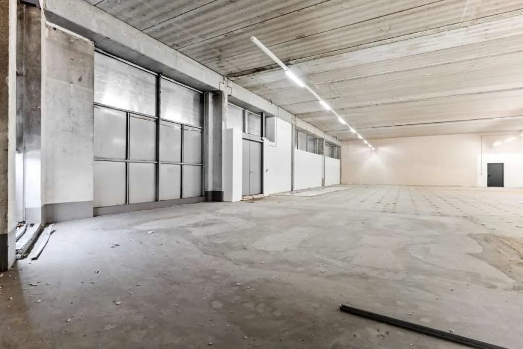 Gewerbeimmobilie mieten in Wien – 1 387 m², € 27.671 – Bild 8 von 14