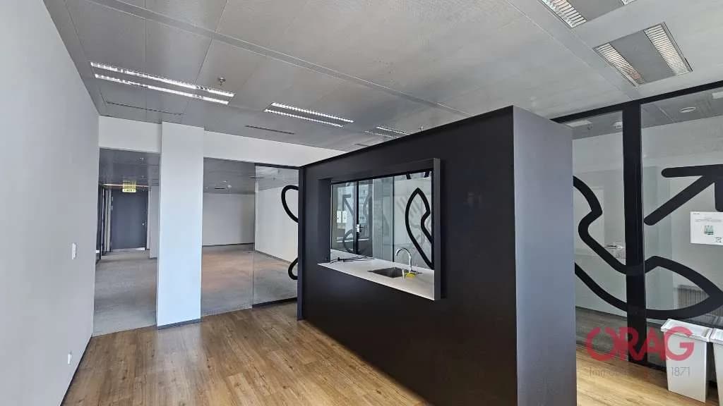 Gewerbeimmobilie mieten in Wien – 1 387 m², € 27.671 – Bild 11 von 14
