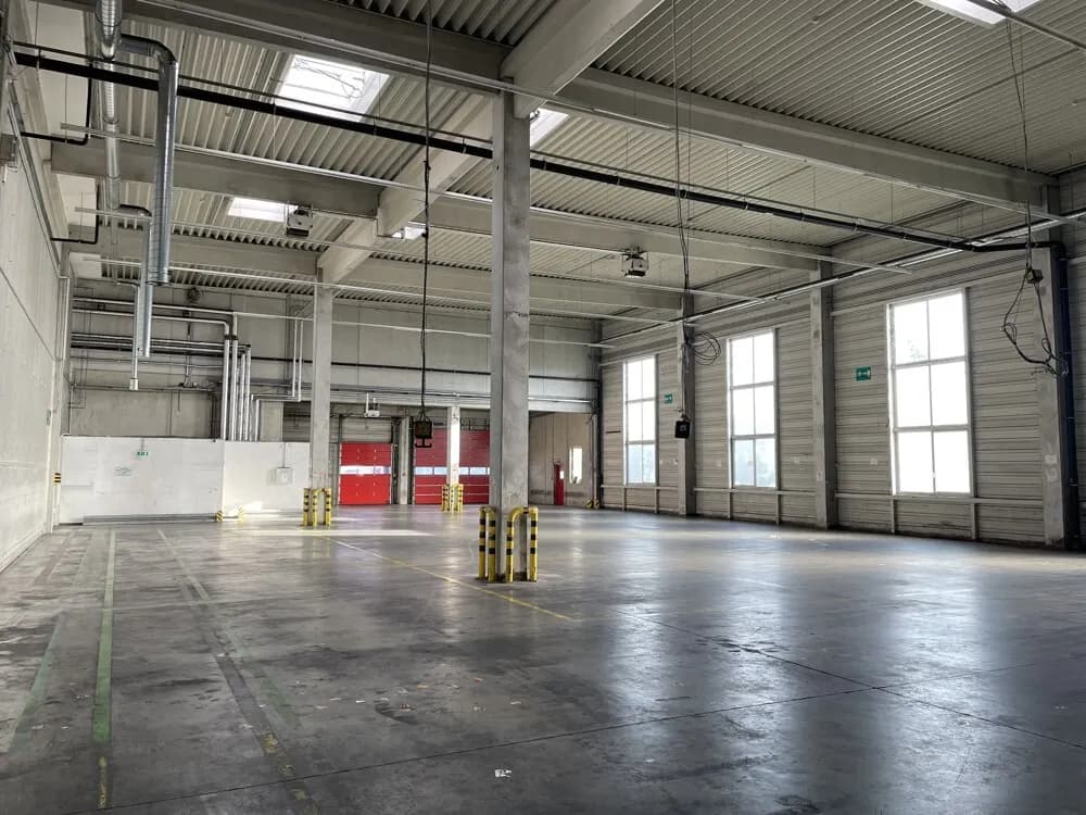 Gewerbeimmobilie mieten in Bruck an der Leitha – 6 900 m² – Bild 2 von 9
