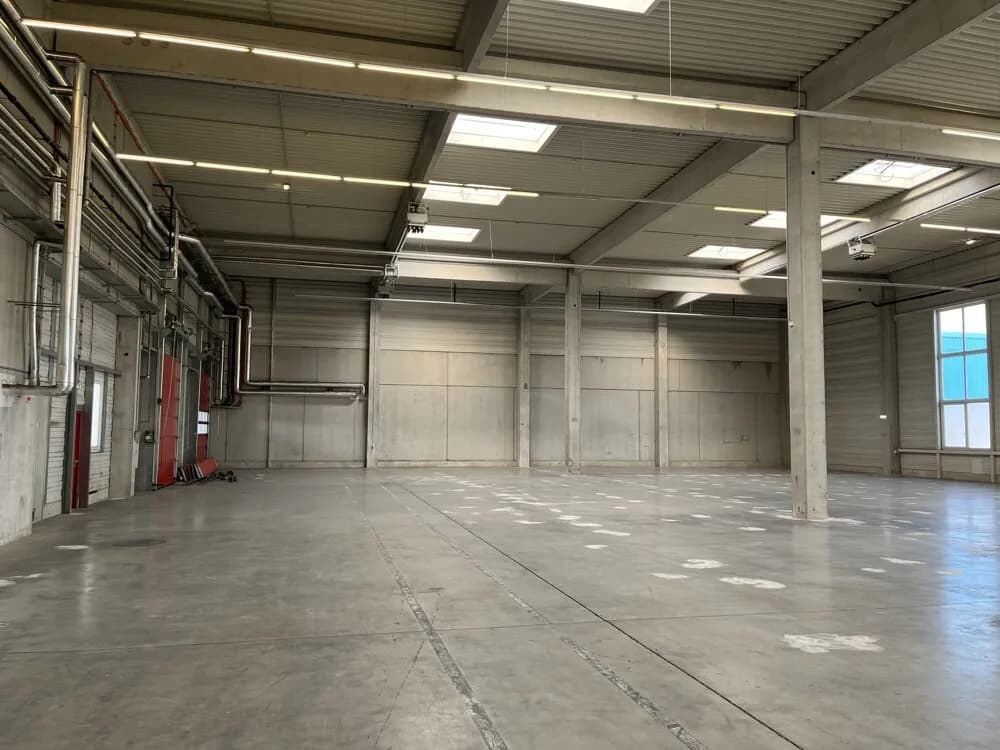 Gewerbeimmobilie mieten in Bruck an der Leitha – 6 900 m² – Bild 3 von 9