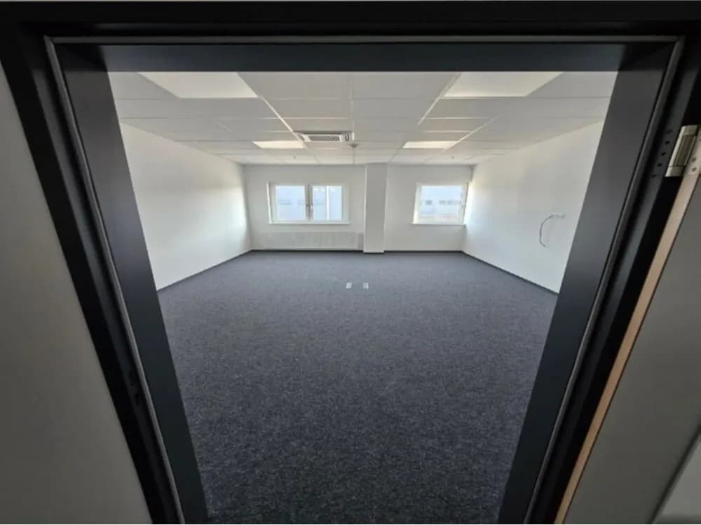Gewerbeimmobilie mieten in Bruck an der Leitha – 387 m² – Bild 3 von 6