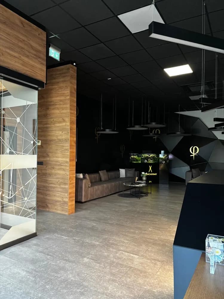 Gewerbeimmobilie mieten in Wien – 4 270 m² – Bild 3 von 12