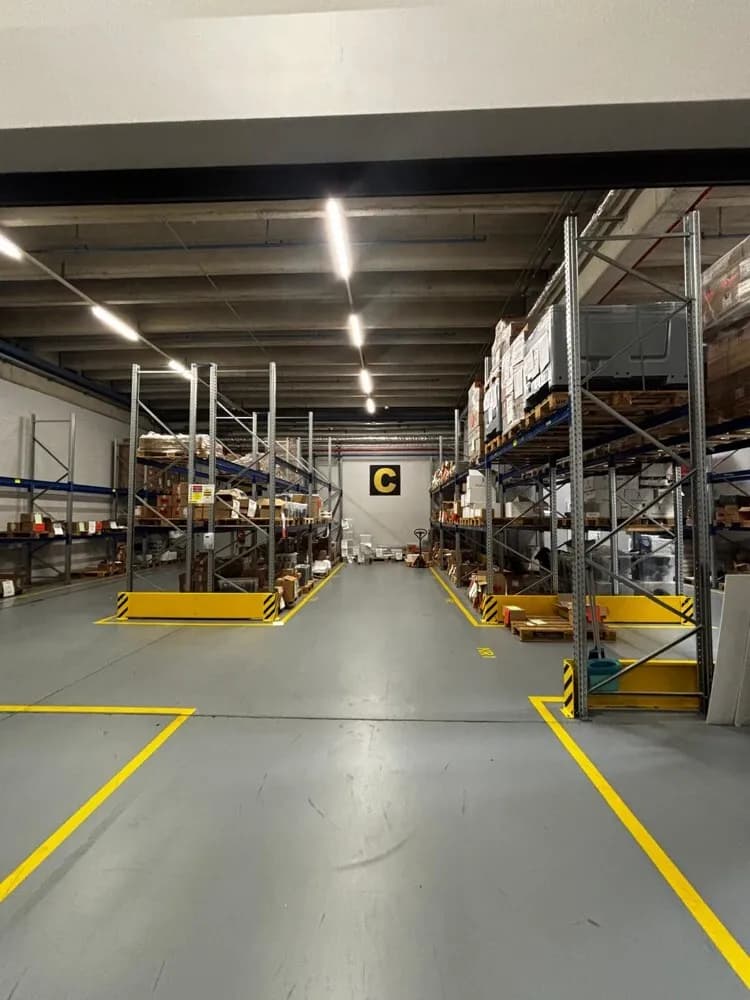 Gewerbeimmobilie mieten in Wien – 4 270 m² – Bild 9 von 12